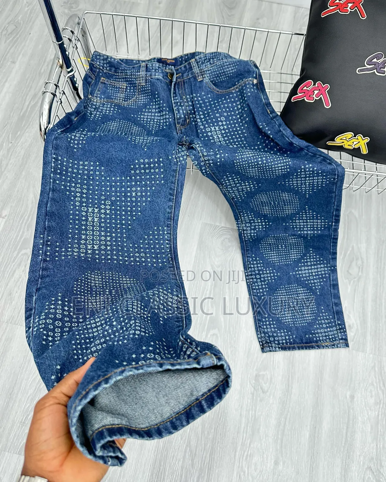 Original Luxury Men's Jeans Louis Vuitton Available In Store