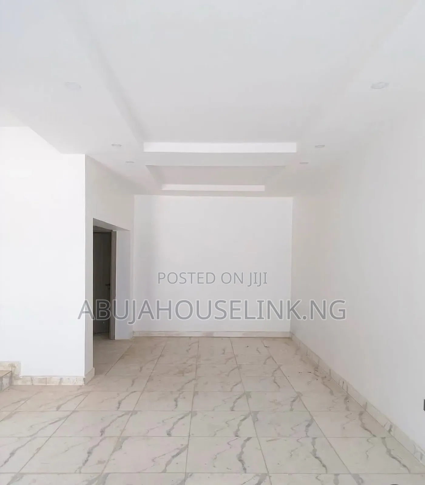 4bdrm Townhouse/Terrace in Jahi by Tarred Road for Sale