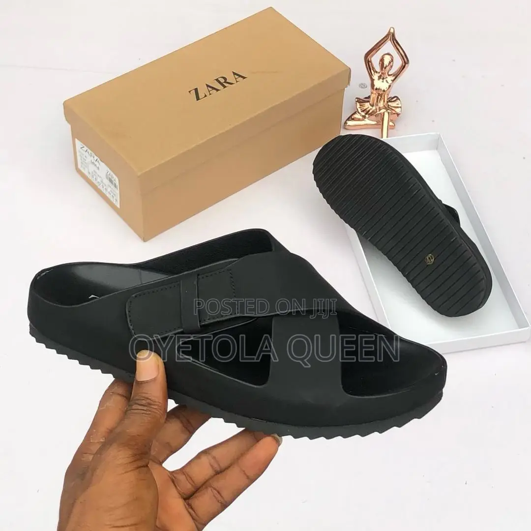 Quality, Stylish and Comfy Men’S Slippers