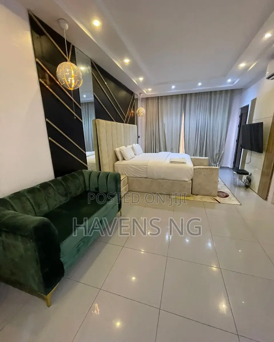 3-Bedroom Smart Home With Waterfront View