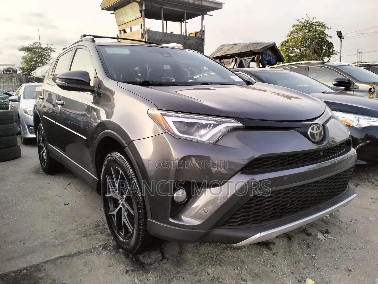 Toyota RAV4 SE AWD (2.5L 4cyl 6A) 2016 Gray