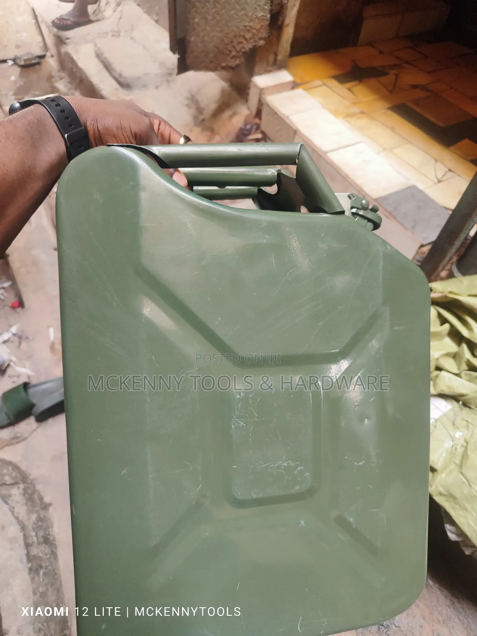 Metal Jerry Can - 20l