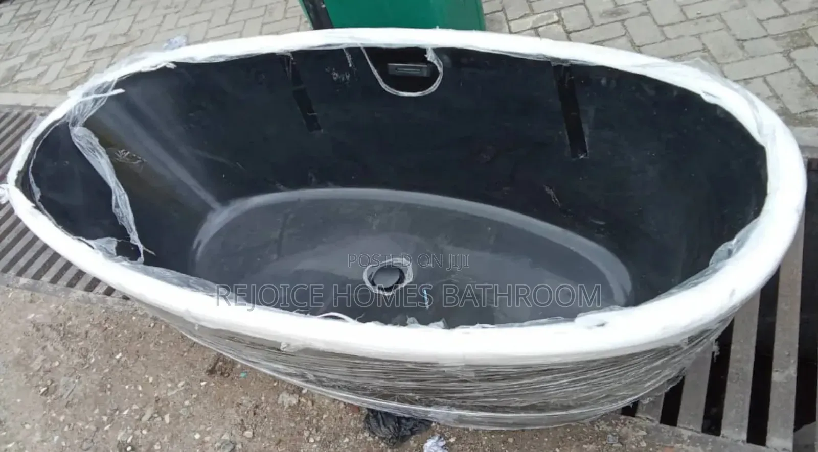 Black Oval/ Egg Shape Freestand Bathtub/ Standalone Bath Tub