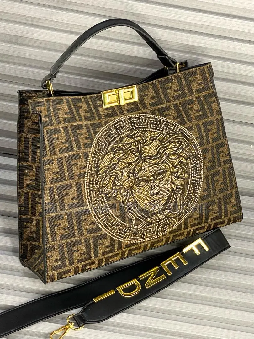 Fendi Luxury Quality Female Hand Bags