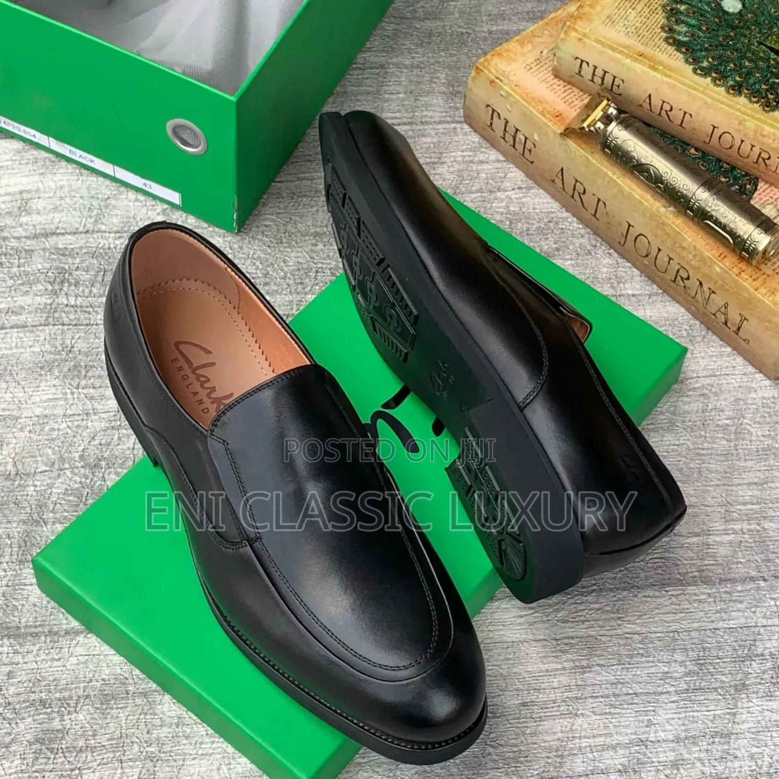 Original Luxury Leather Shoes Clark Available in Store