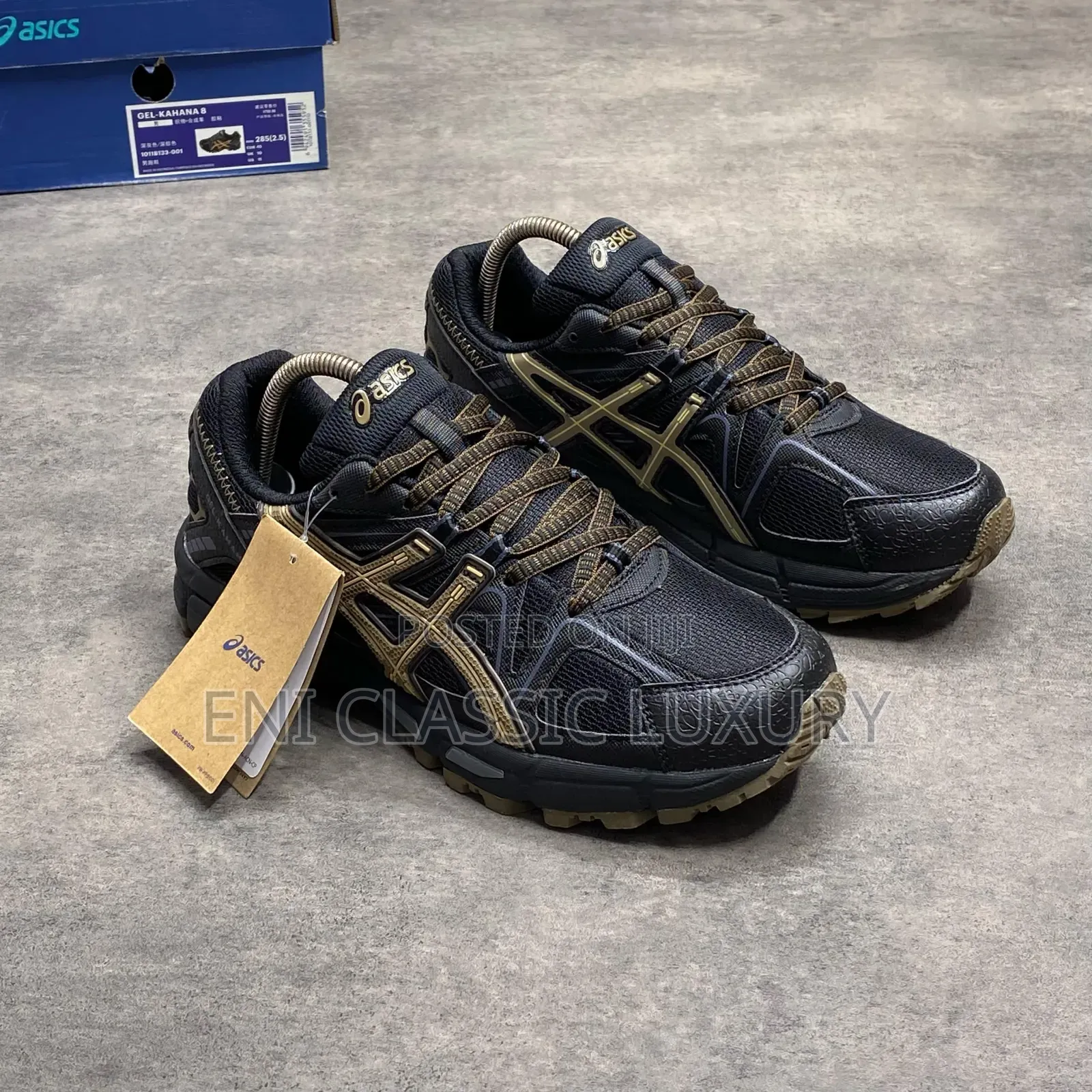 High Quality Luxury Sneakers Asics Available In Store