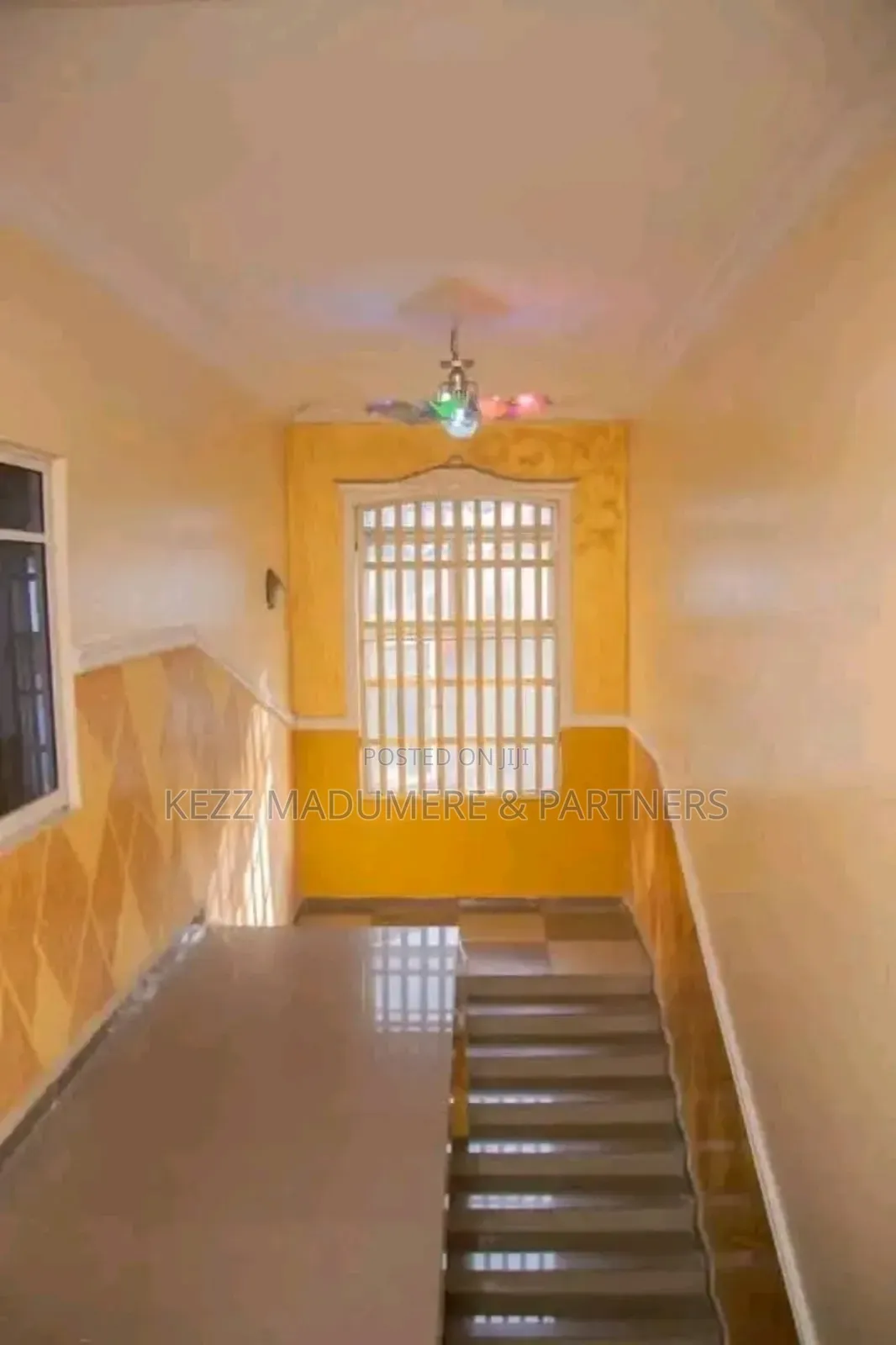 6bdrm Duplex in Off Mbak Road , Uyo for sale