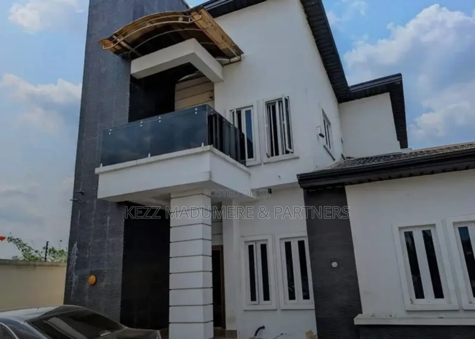 5bdrm Duplex in Near Godswill for sale