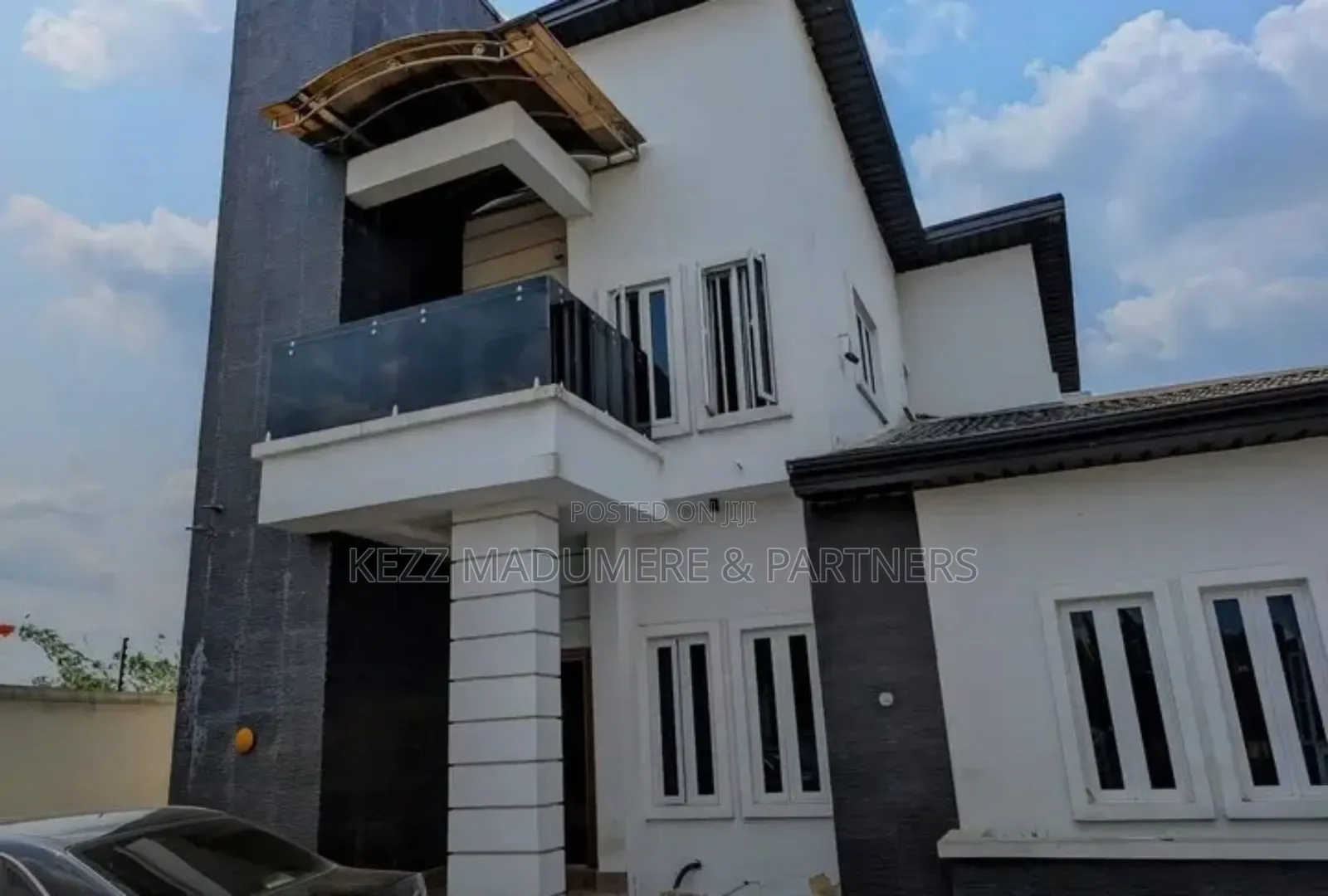 5bdrm Duplex in Near Godswill for sale