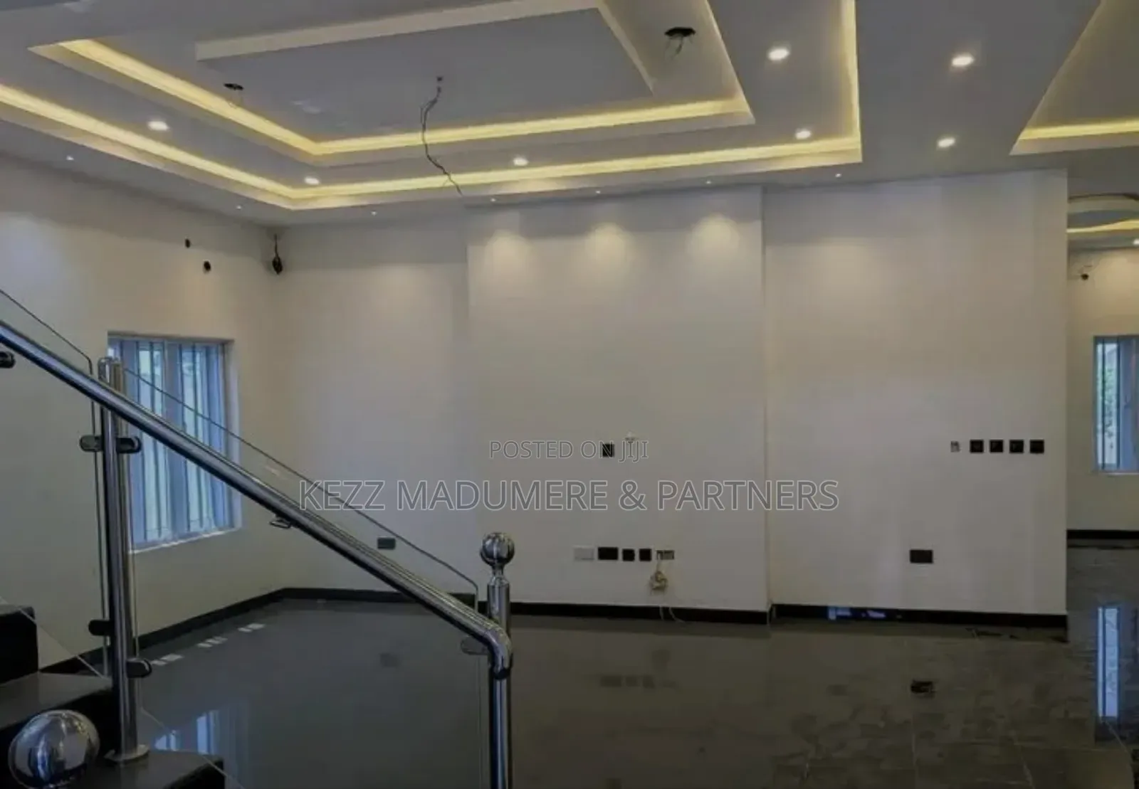 5bdrm Duplex in Near Godswill for sale