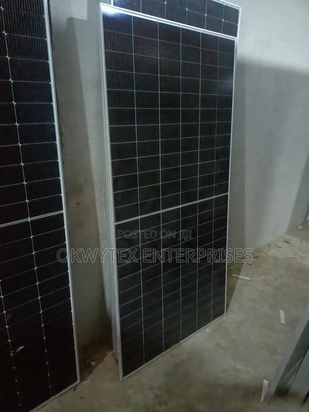 600watts Mono Crystalline Solar Panels