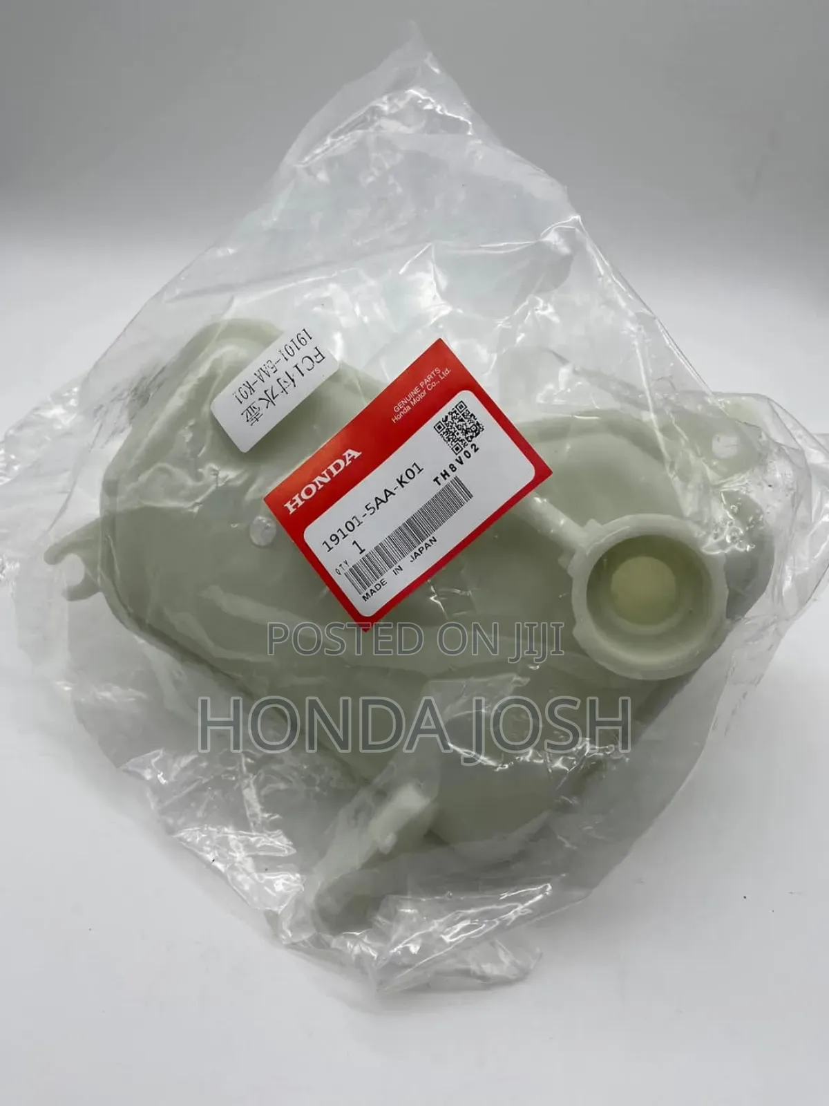 Wiper Reservoir/Radiator Reservoir Honda