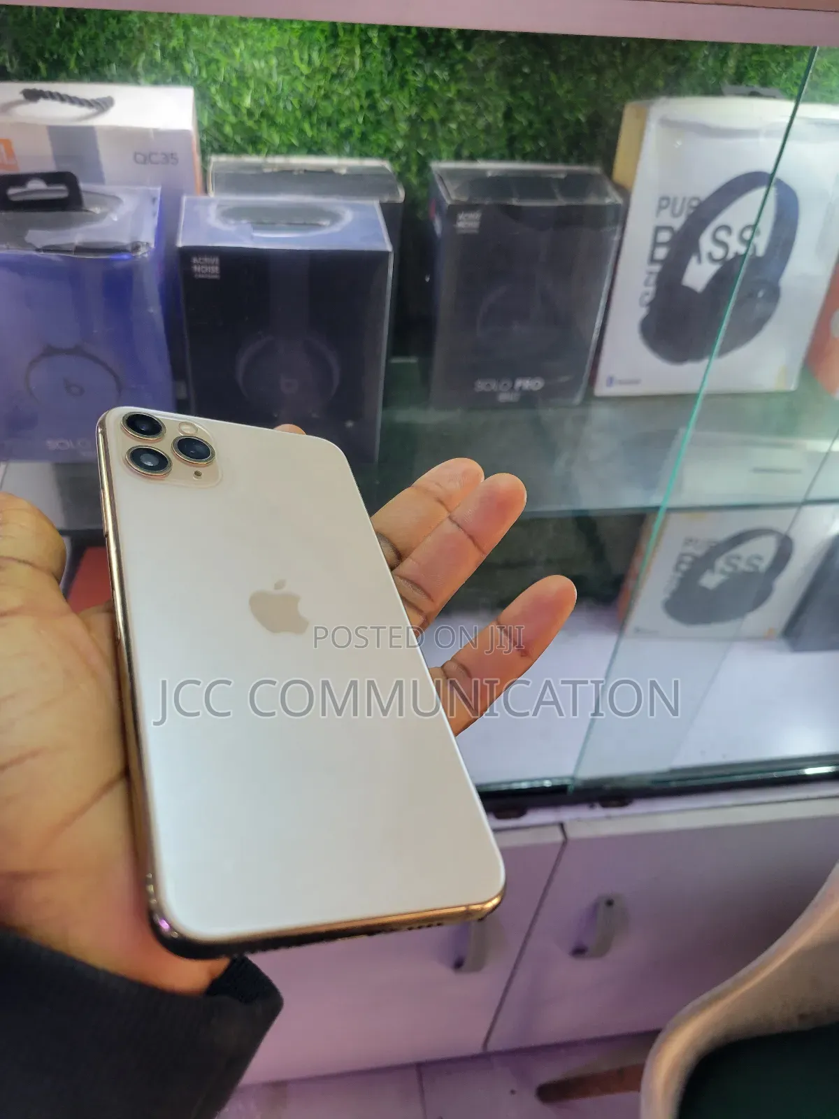Apple iPhone 11 Pro Max 64 GB Gold