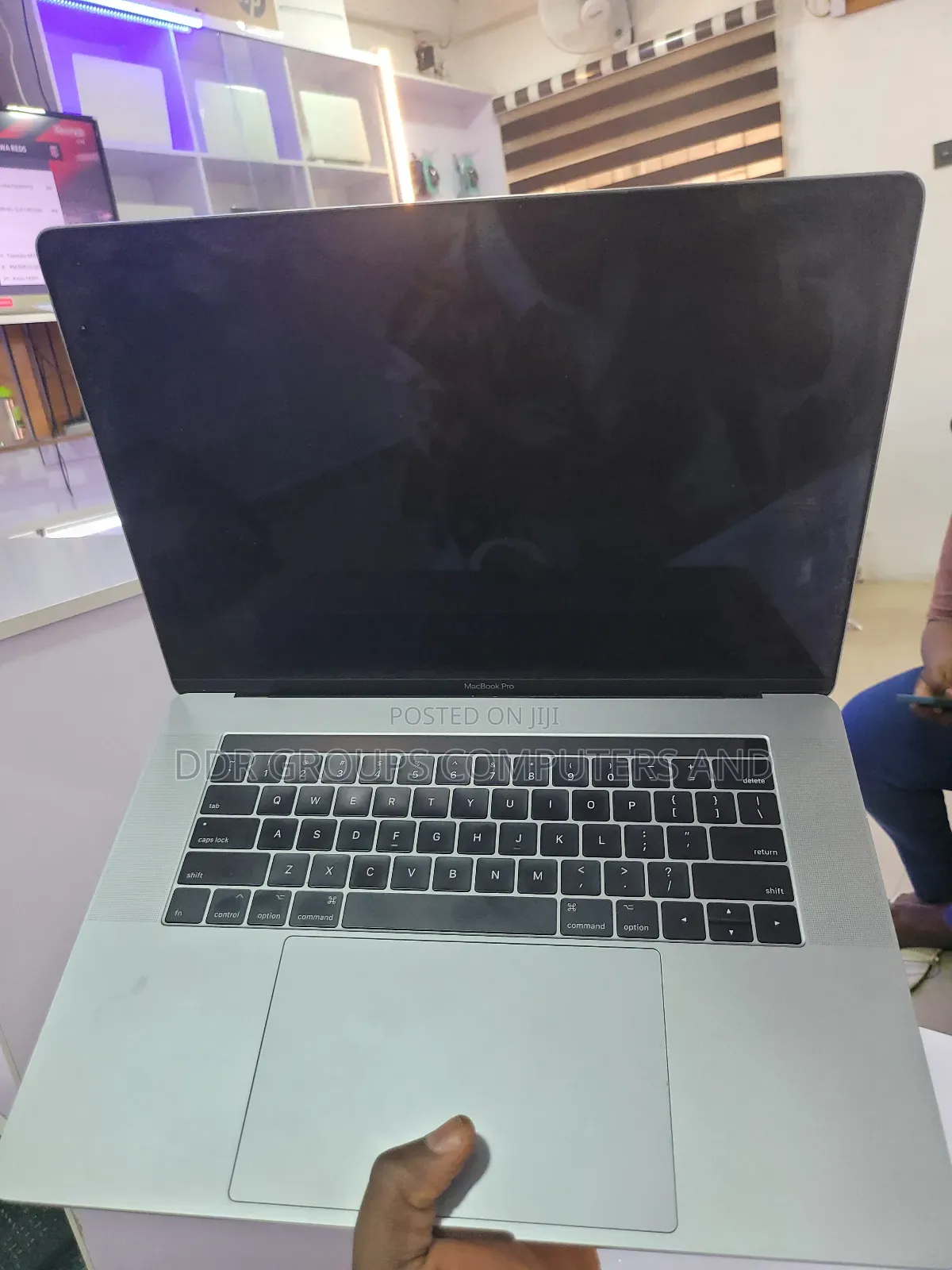 Laptop Apple MacBook Pro 2017 16GB Intel Core I7 SSD 512GB