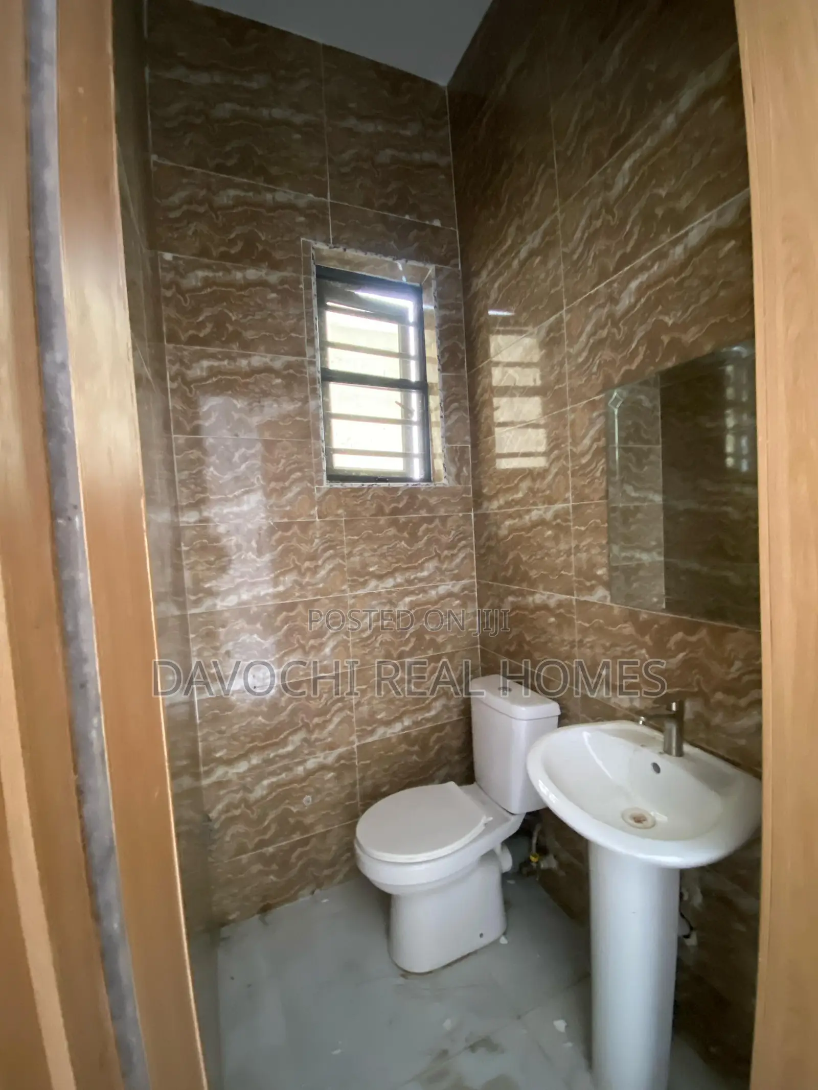 4bdrm Duplex in Orchid Road, Lekki Phase 2 for rent