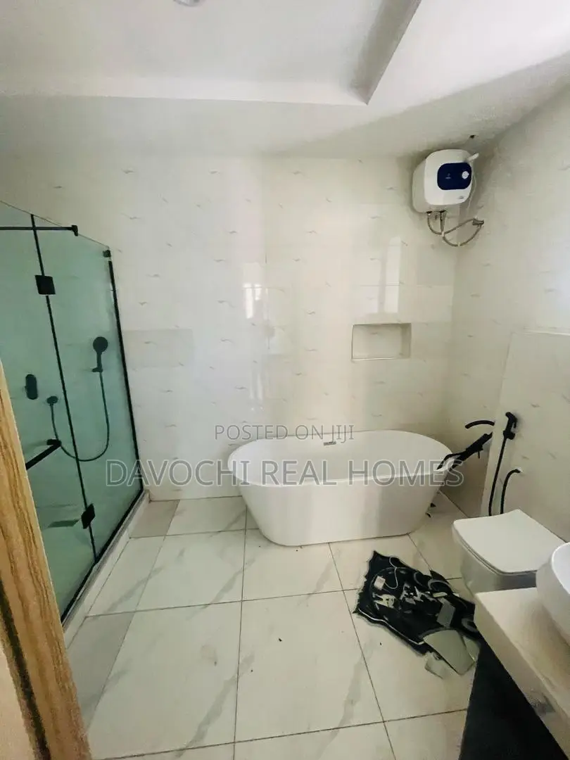 Furnished 4bdrm Duplex in Orchid Road, Lekki Phase 2 for rent