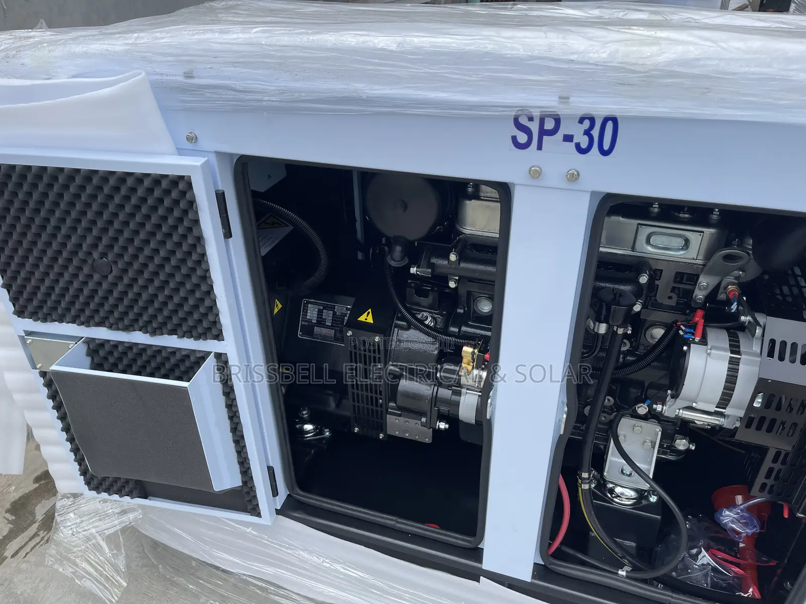 Brilliant England Perkins Soundproof Diesel Generator 30kva,