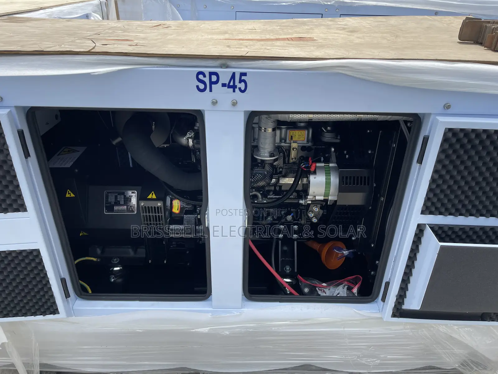 Brilliant England Perkins Soundproof Diesel Generator 45kva