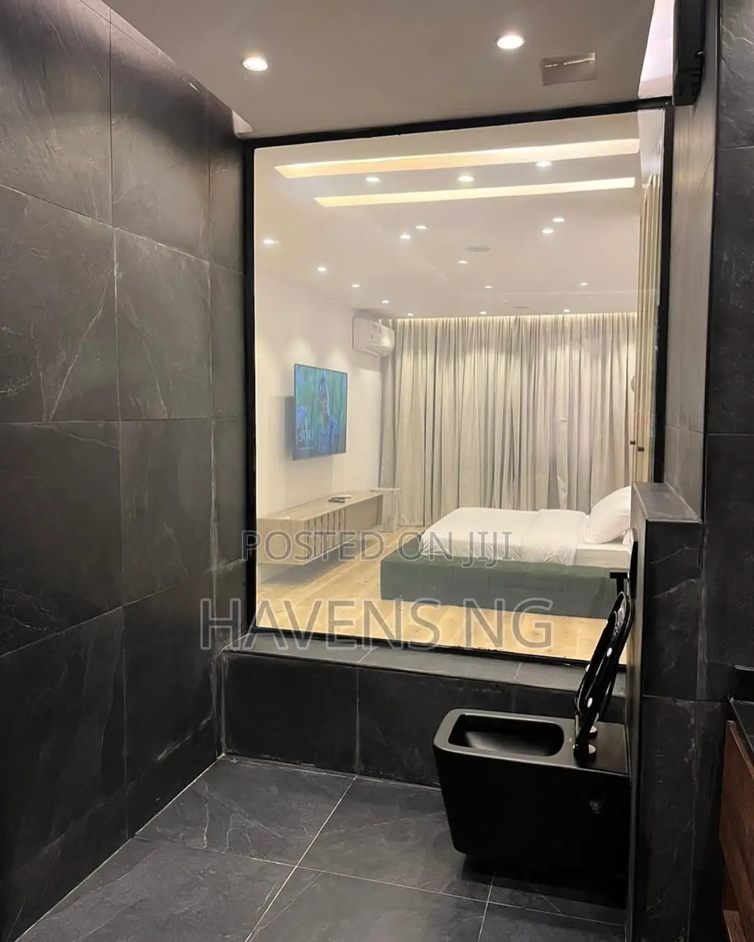 Luxury 2-Bedroom Waterfront Condo With Private Cinema