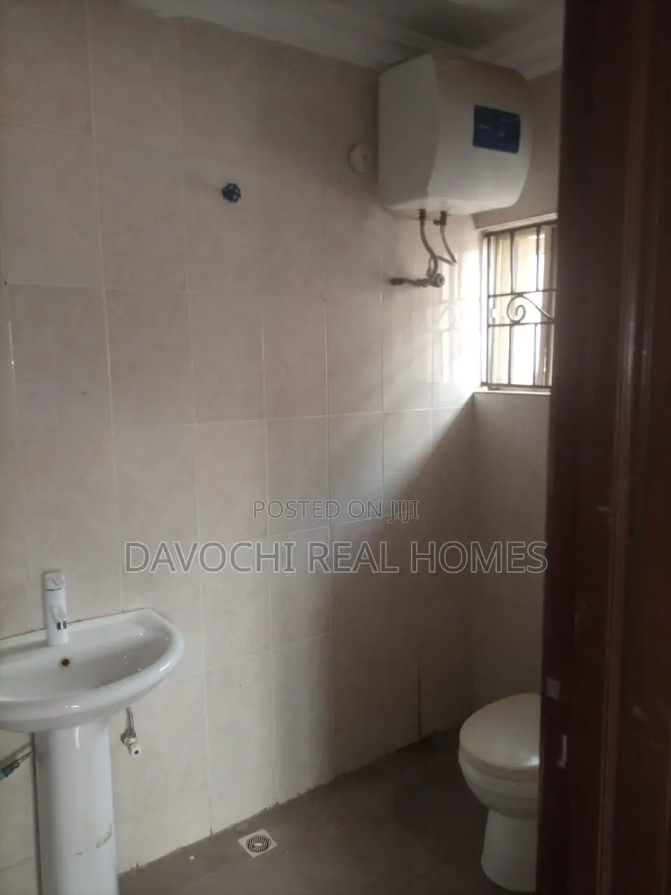 3bdrm Apartment in Behind Blenco, Ado / Ajah for rent