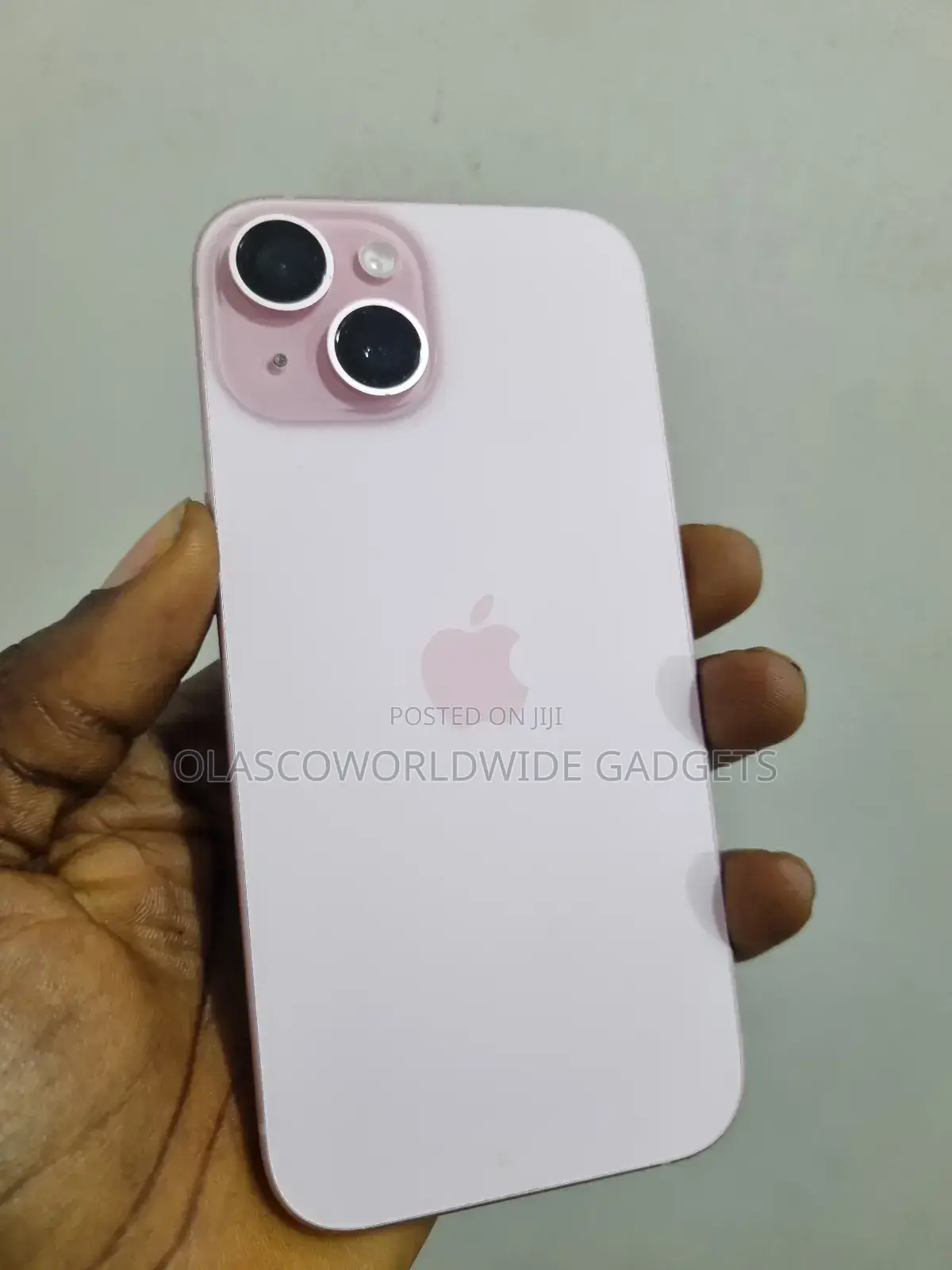 New Apple iPhone 15 128 GB Pink