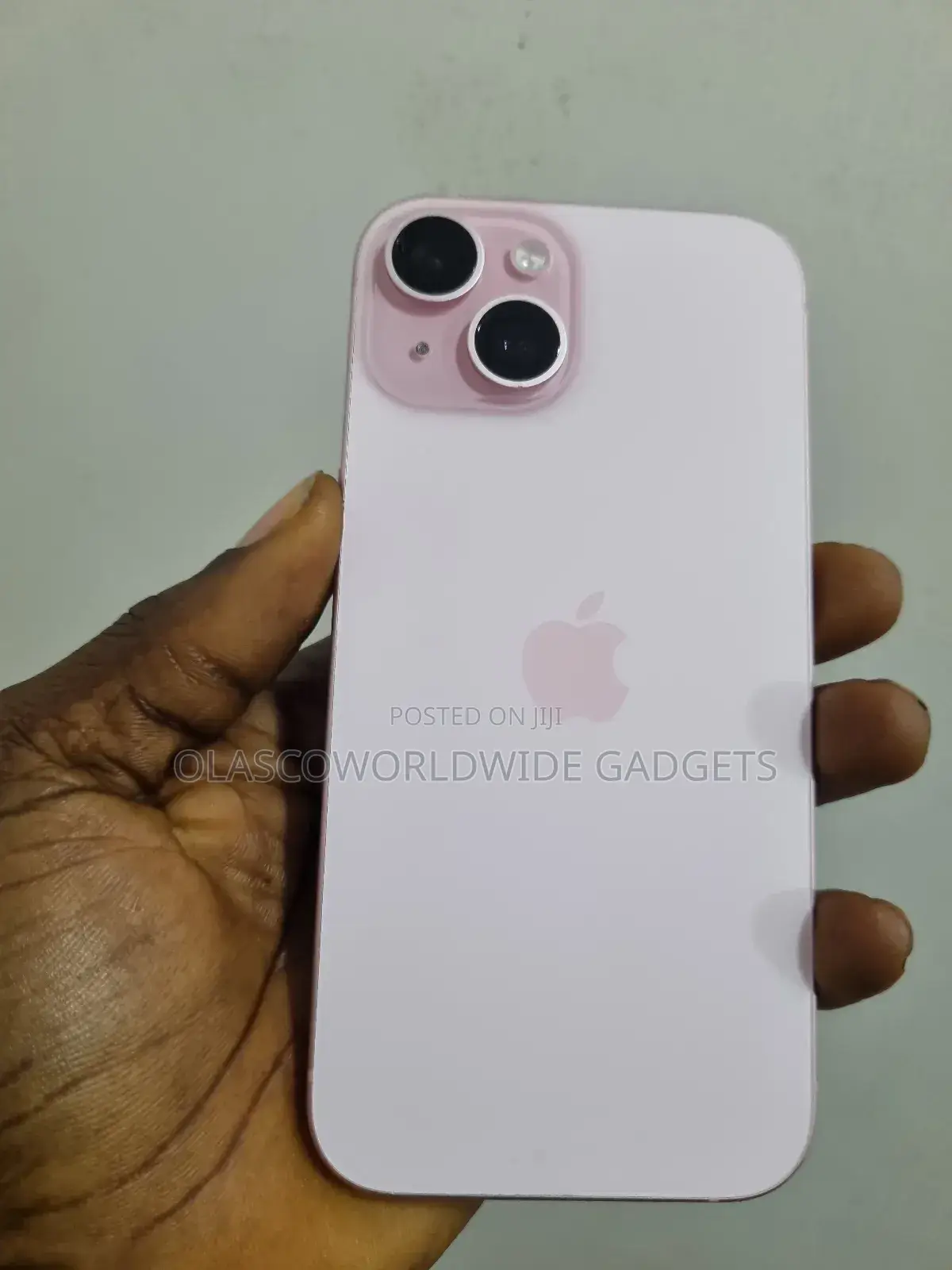 New Apple iPhone 15 128 GB Pink