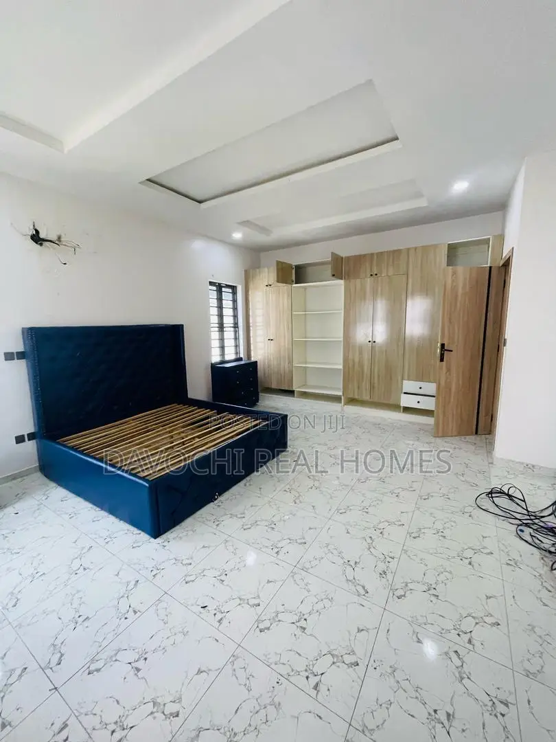 4bdrm Duplex in Orchid Road, Lekki Phase 2 for rent