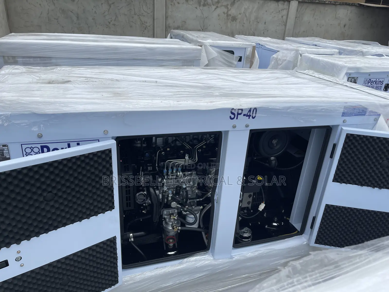 Quality England Perkins Soundproof Diesel Generator 40kva,
