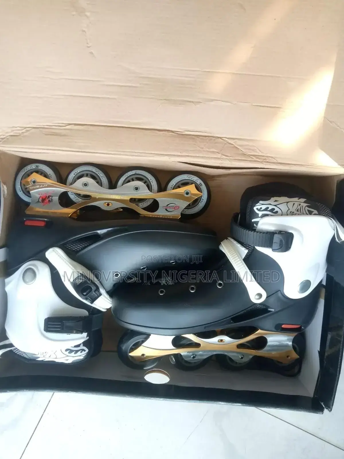 Size 45 Powerstar Roller Skates