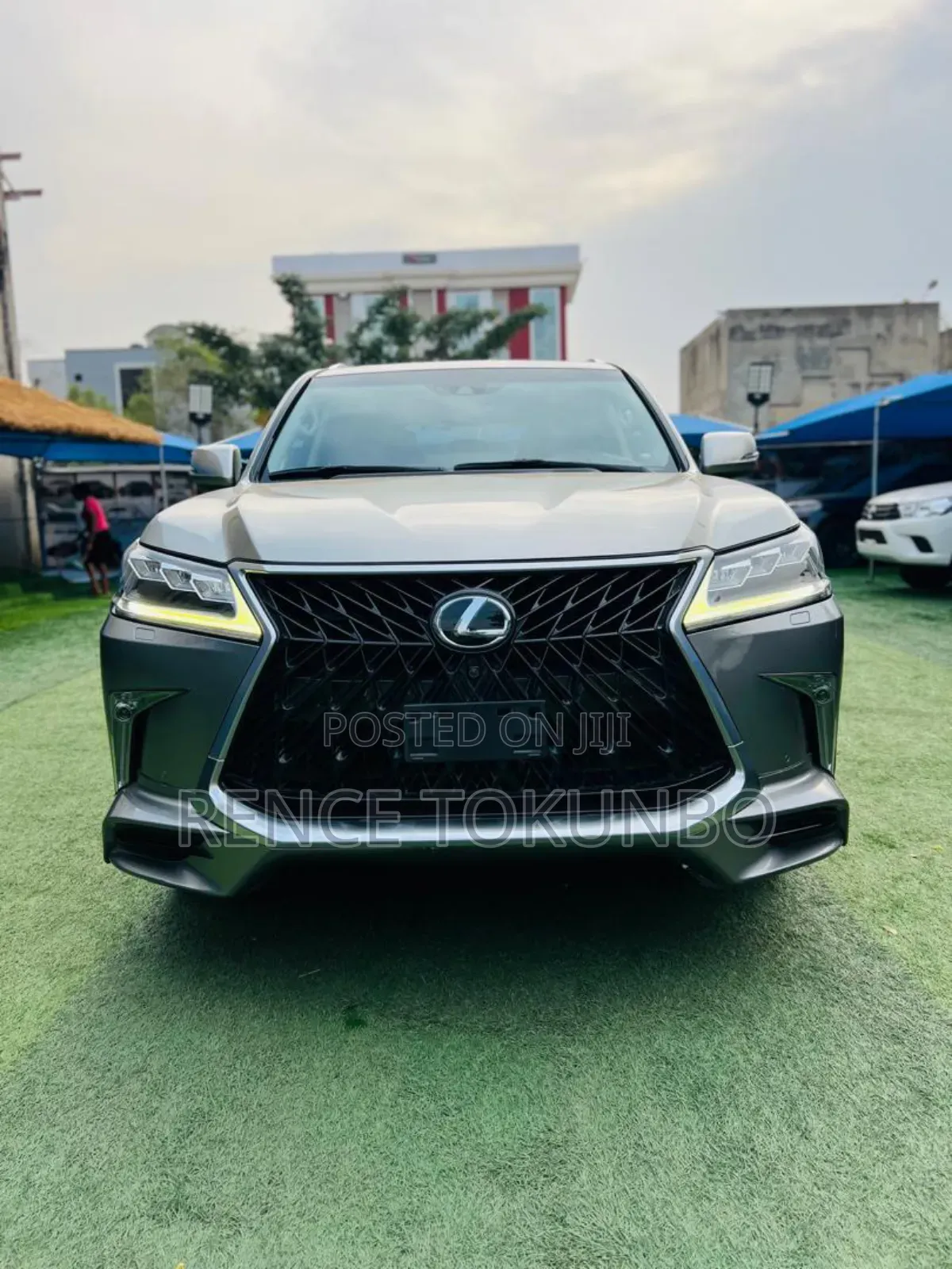Lexus LX 2017 Silver