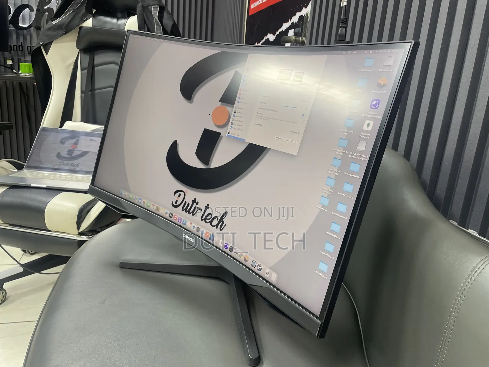 Samsung G5 Odyssey 27" Curved 144hz QHD HDR Gaming Monitor
