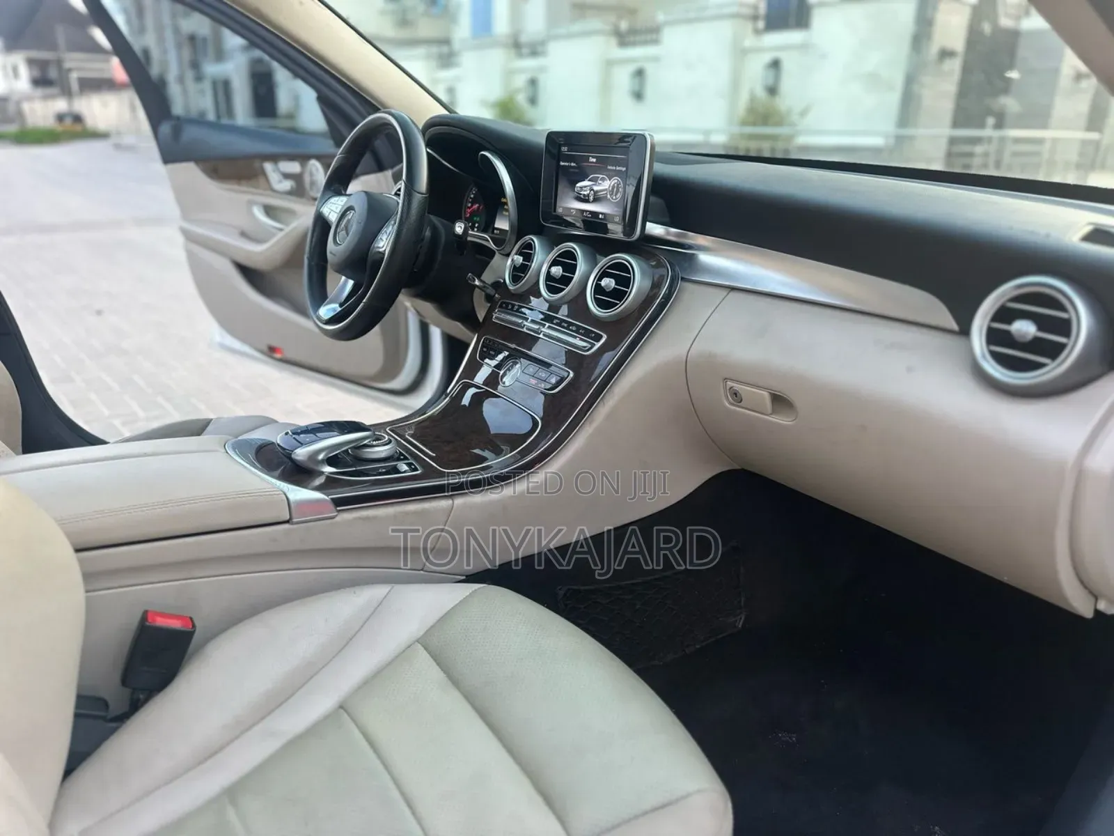 Mercedes-Benz C300 2015 White