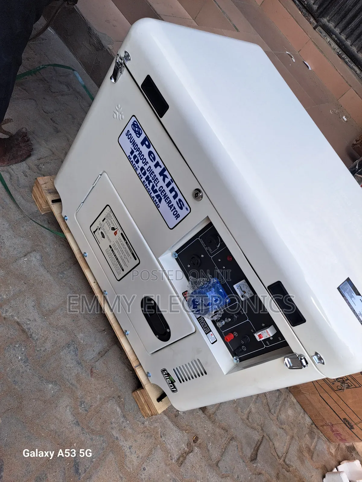 (% 10kva)Perkins Diesel Soundproof Generator 100% Copper Coi