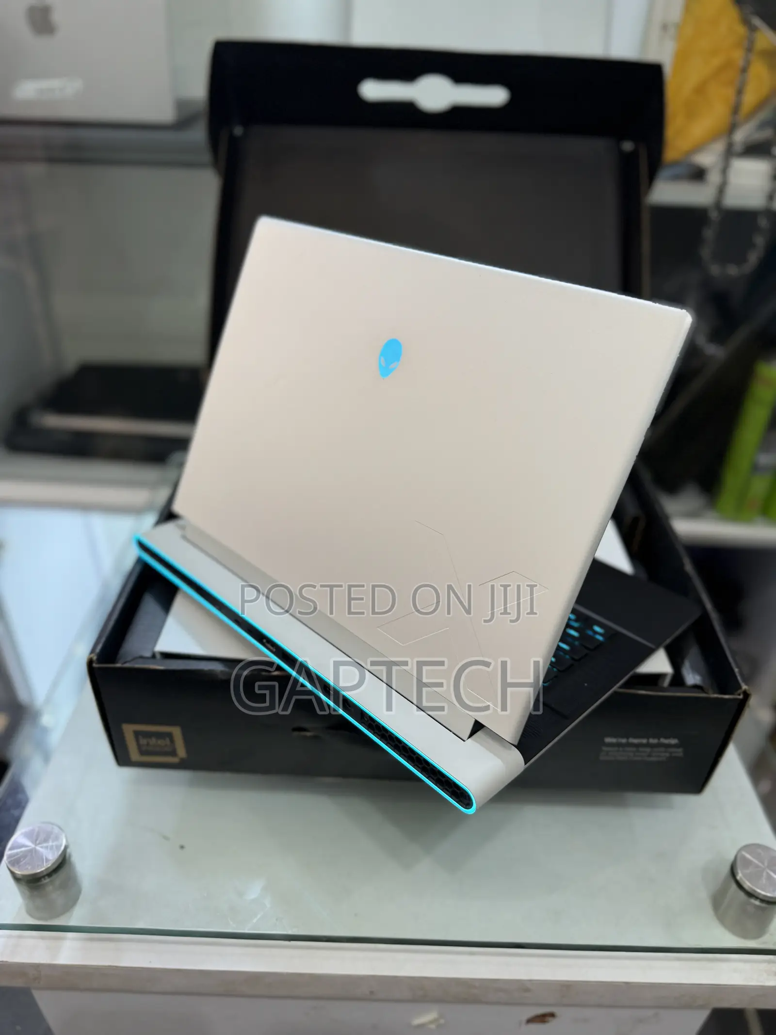 New Laptop Alienware X16 R2 32GB Intel Core i9 SSD 1T