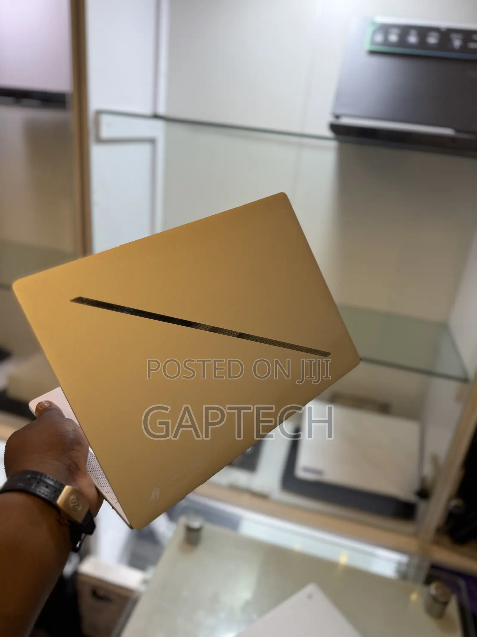 Laptop Asus ROG Zephyrus G14 16GB AMD Ryzen 9 SSD 1T