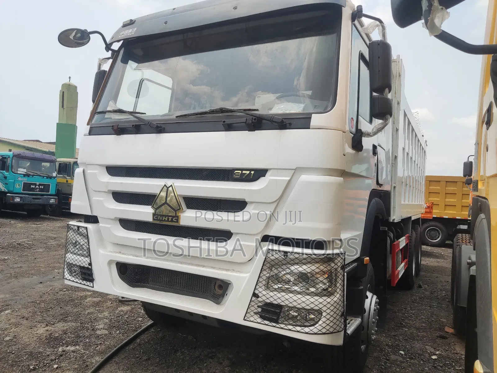 Howo Sinotruk 371 Dump Truck Full Option