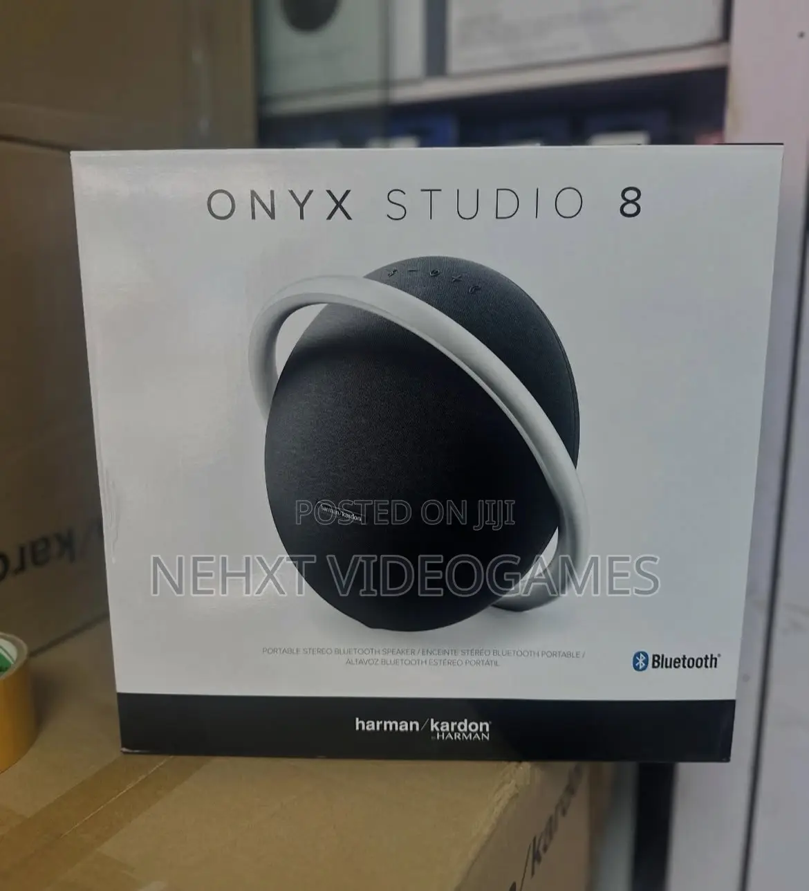 Onyx Studio 8