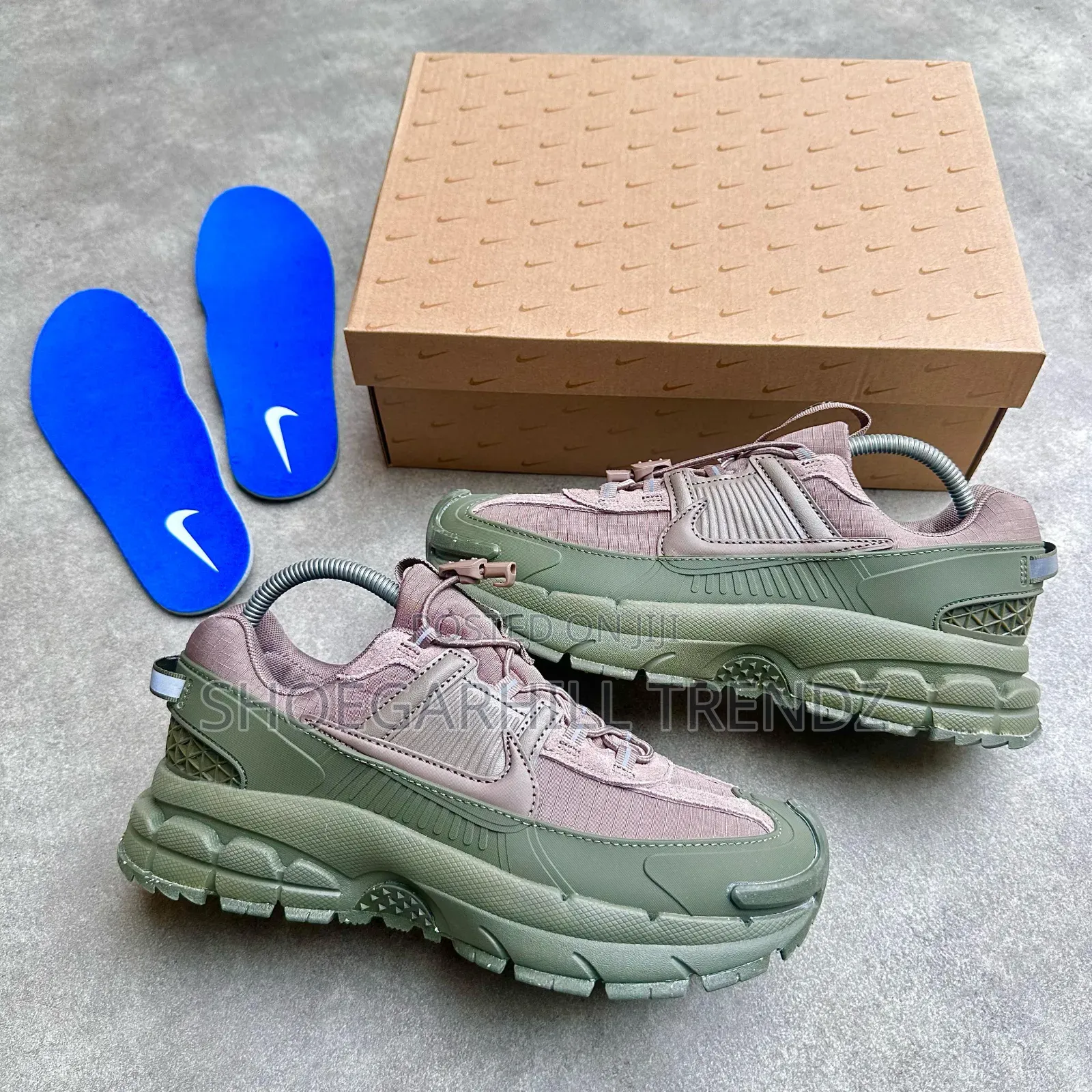 Nike Zoom Sneakers