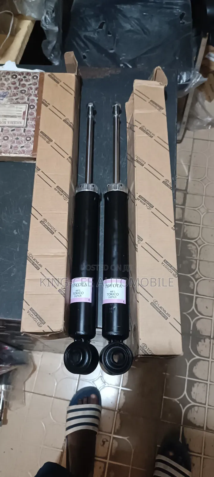 Rear Shock Absorber for Rav4, Camry, Corolla Avalon 2020