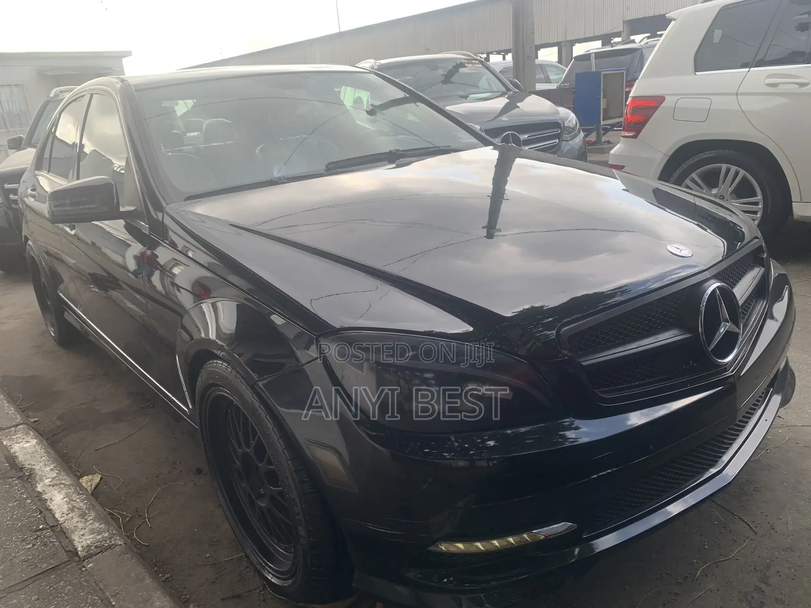 Mercedes-Benz C300 2011 Black