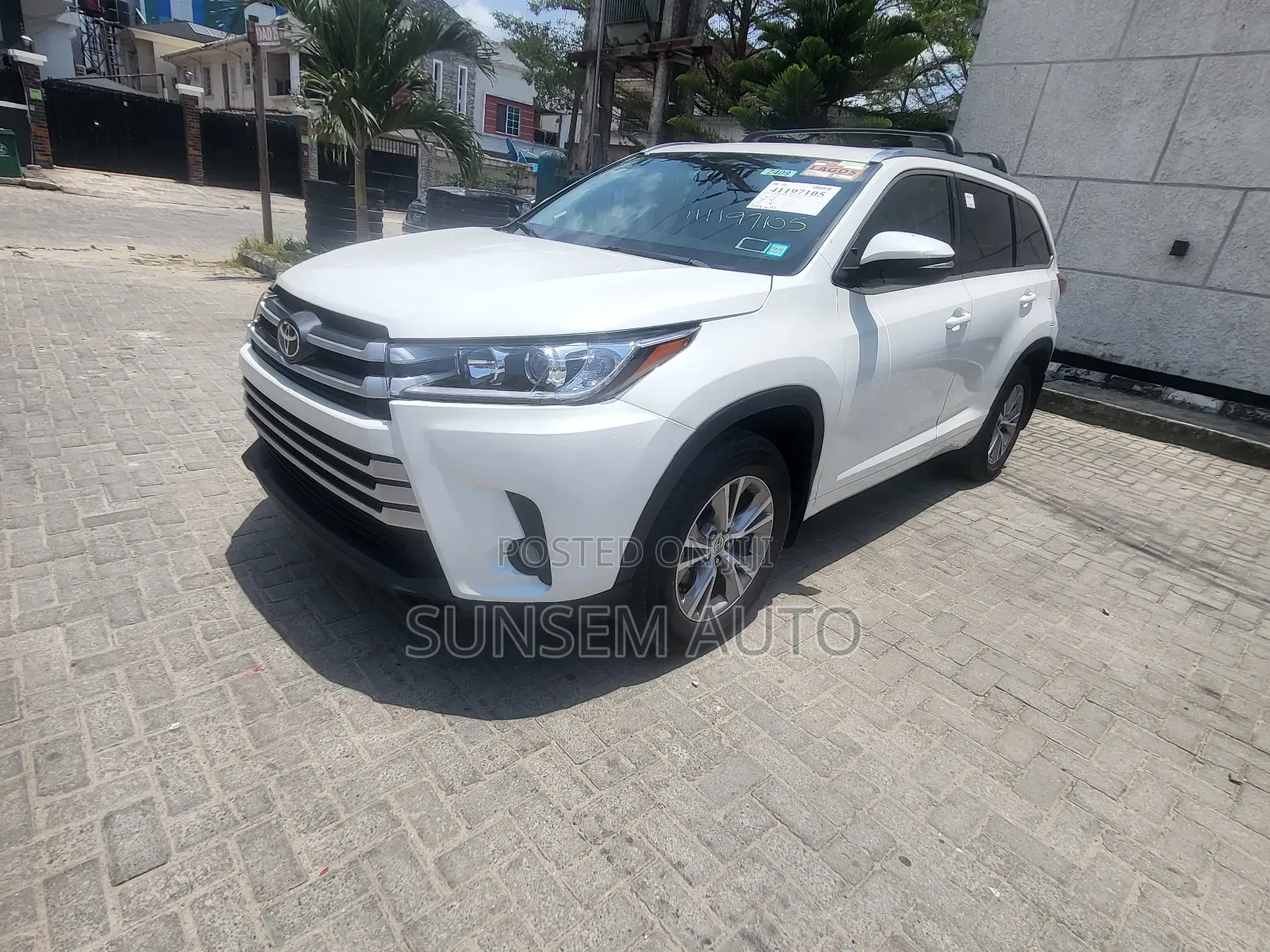 Toyota Highlander XLE V6 4x2 (3.5L 6cyl 6A) 2016 White