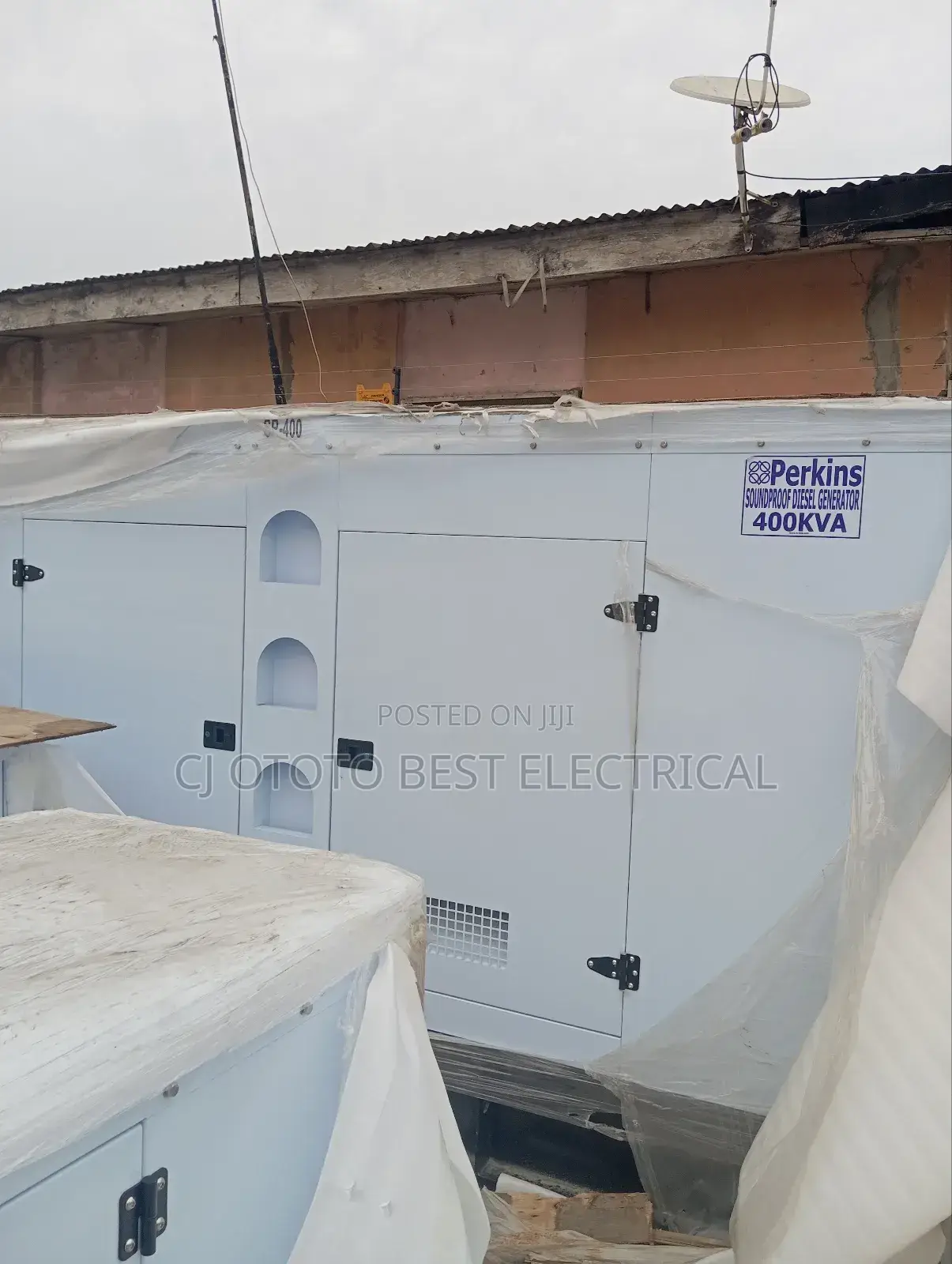 Big 400kva Perkins Generator Soundproof 2 Years Warranty