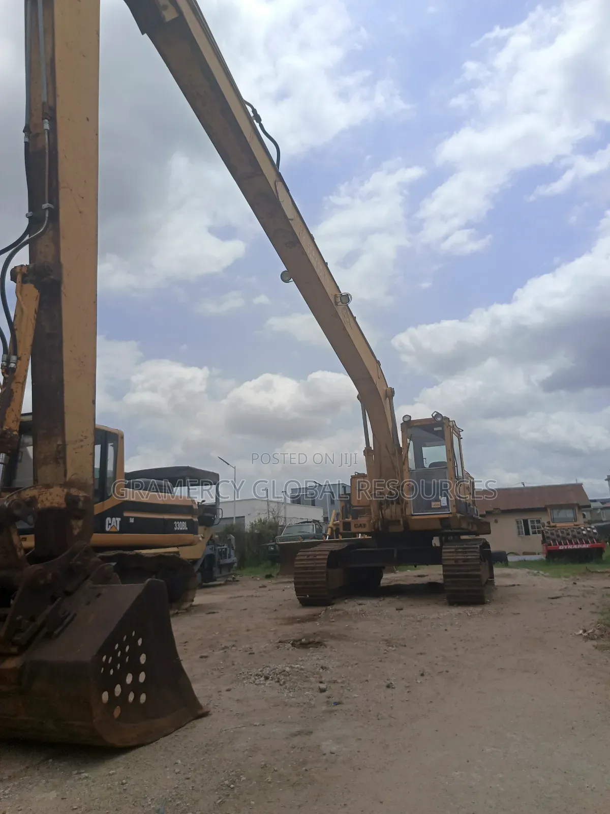 Foreign Used Cat 229 Long Reach Boom Length Excavator