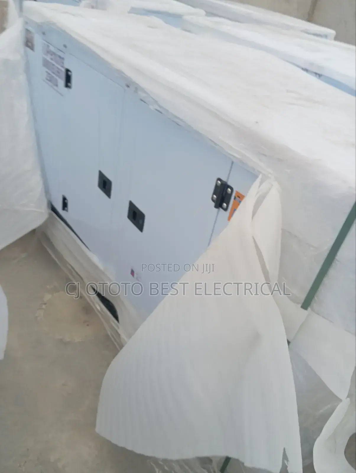 25kva Brand New Perkins Generator Soundproof 100%Copper .