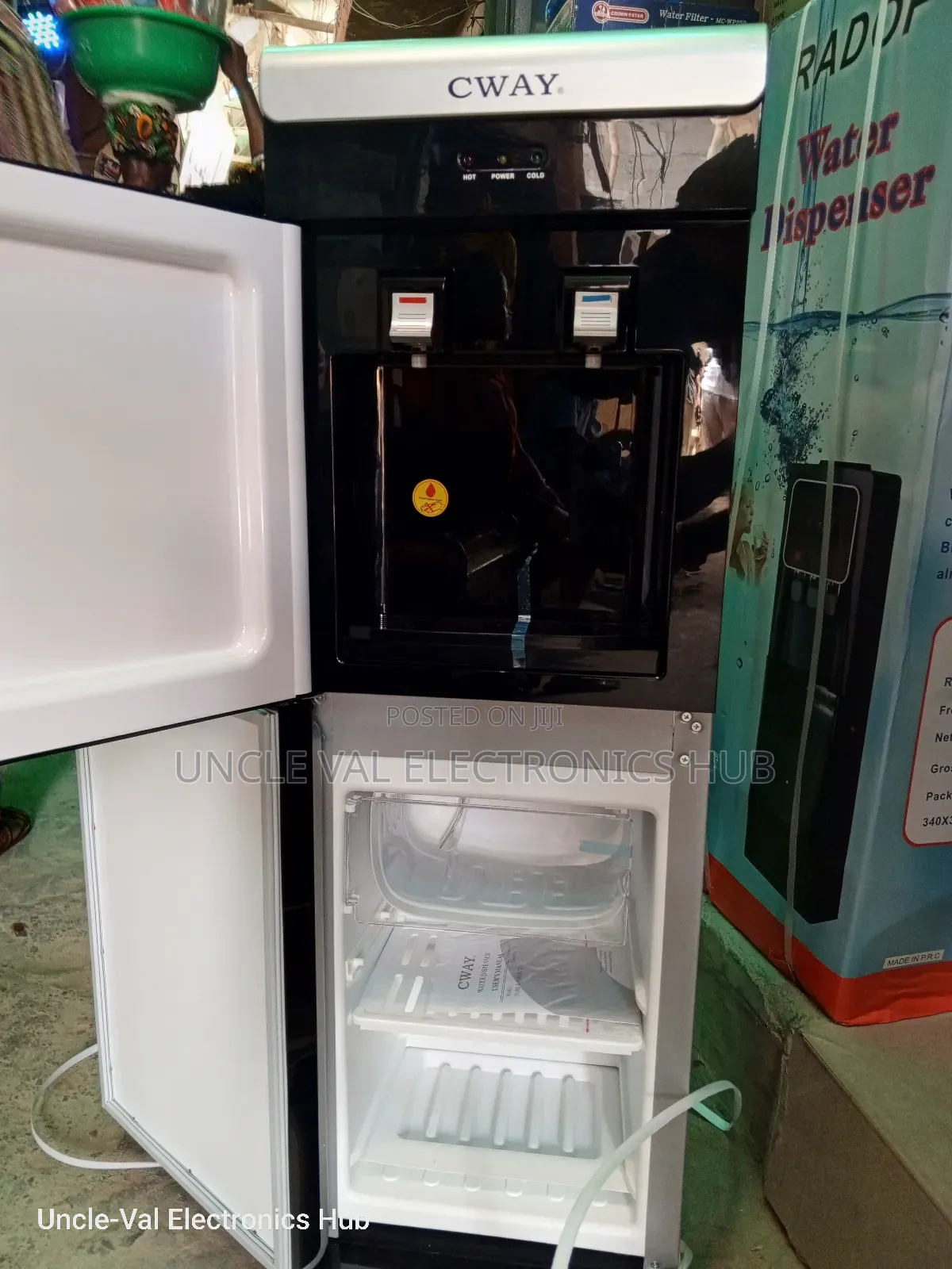 Cway Water Dispenser With Freezer (Byb72)