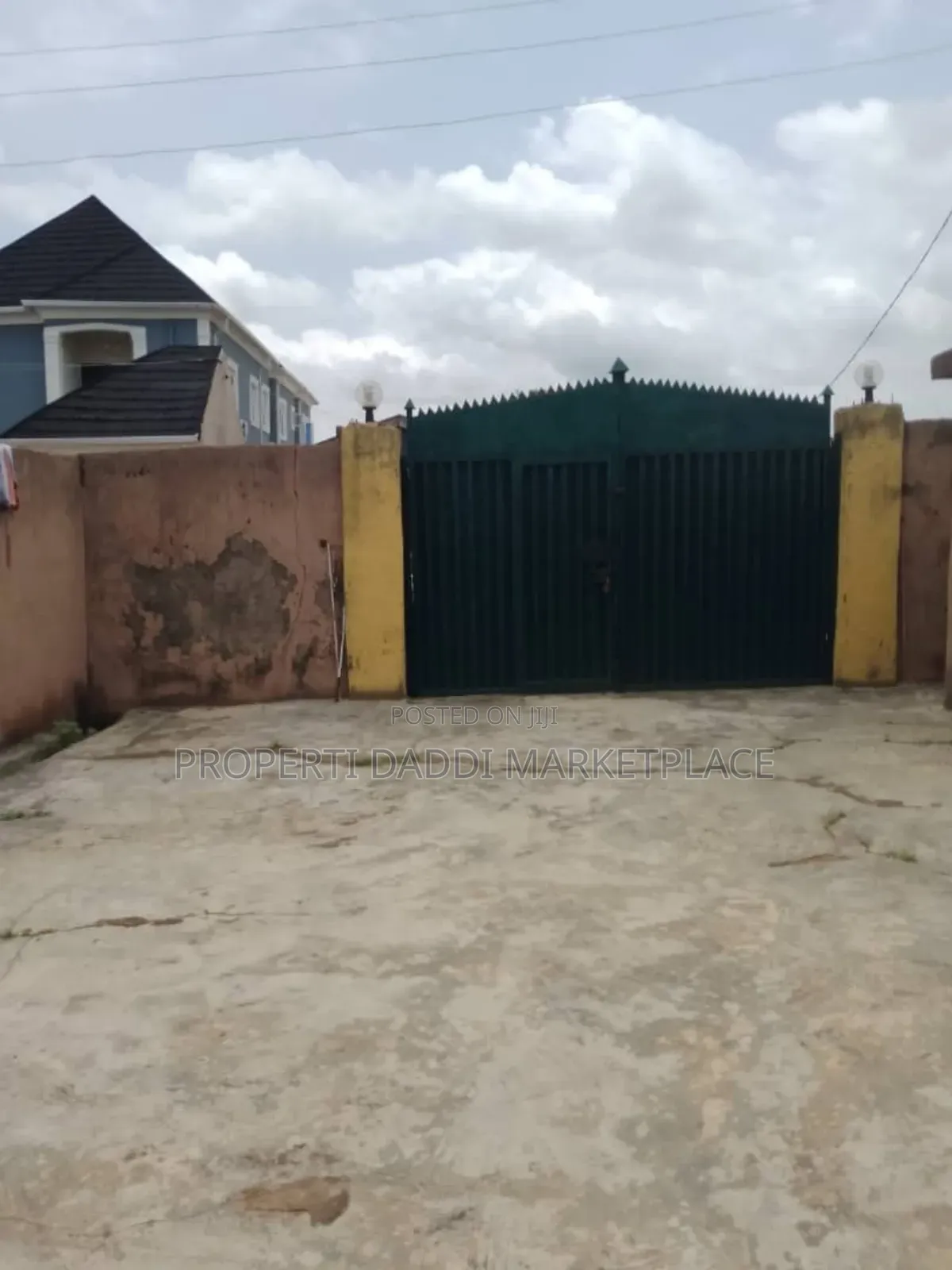 3bdrm Bungalow in Ayobo for sale