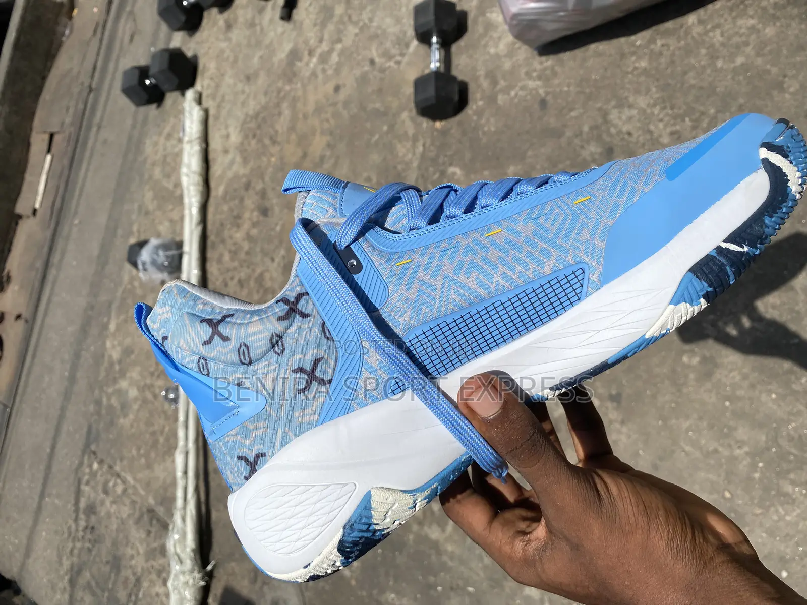 Basketball Shoe ( 007)