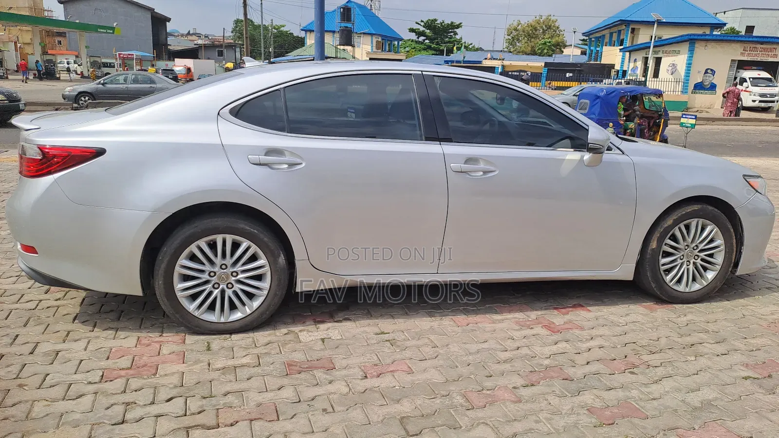 Lexus ES 350 FWD 2013 Silver