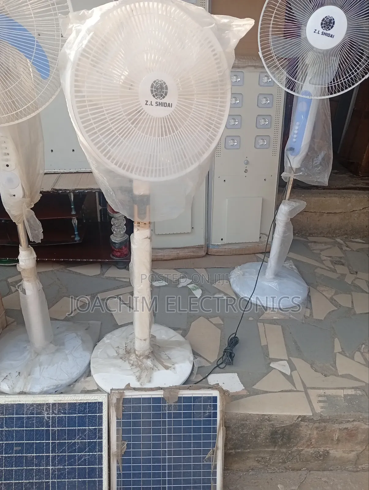 Solar Rechargeable Fan