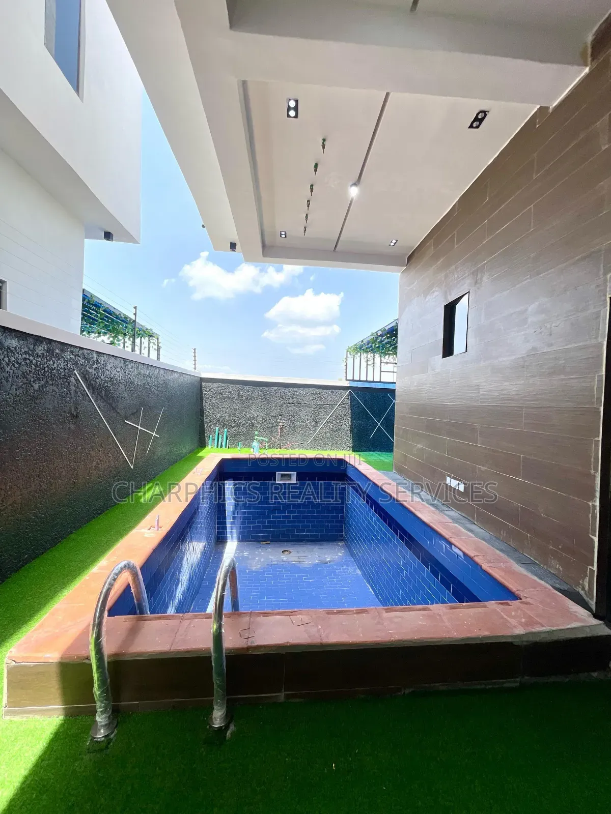 5bdrm Duplex in Ajah for sale